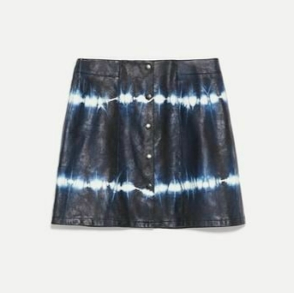 New ZARA Tie-Dye Mini Skirt Sz M Faux Leather - Picture 1 of 6